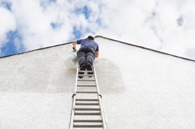 Peinture extérieure à Touille — façades et ravalement